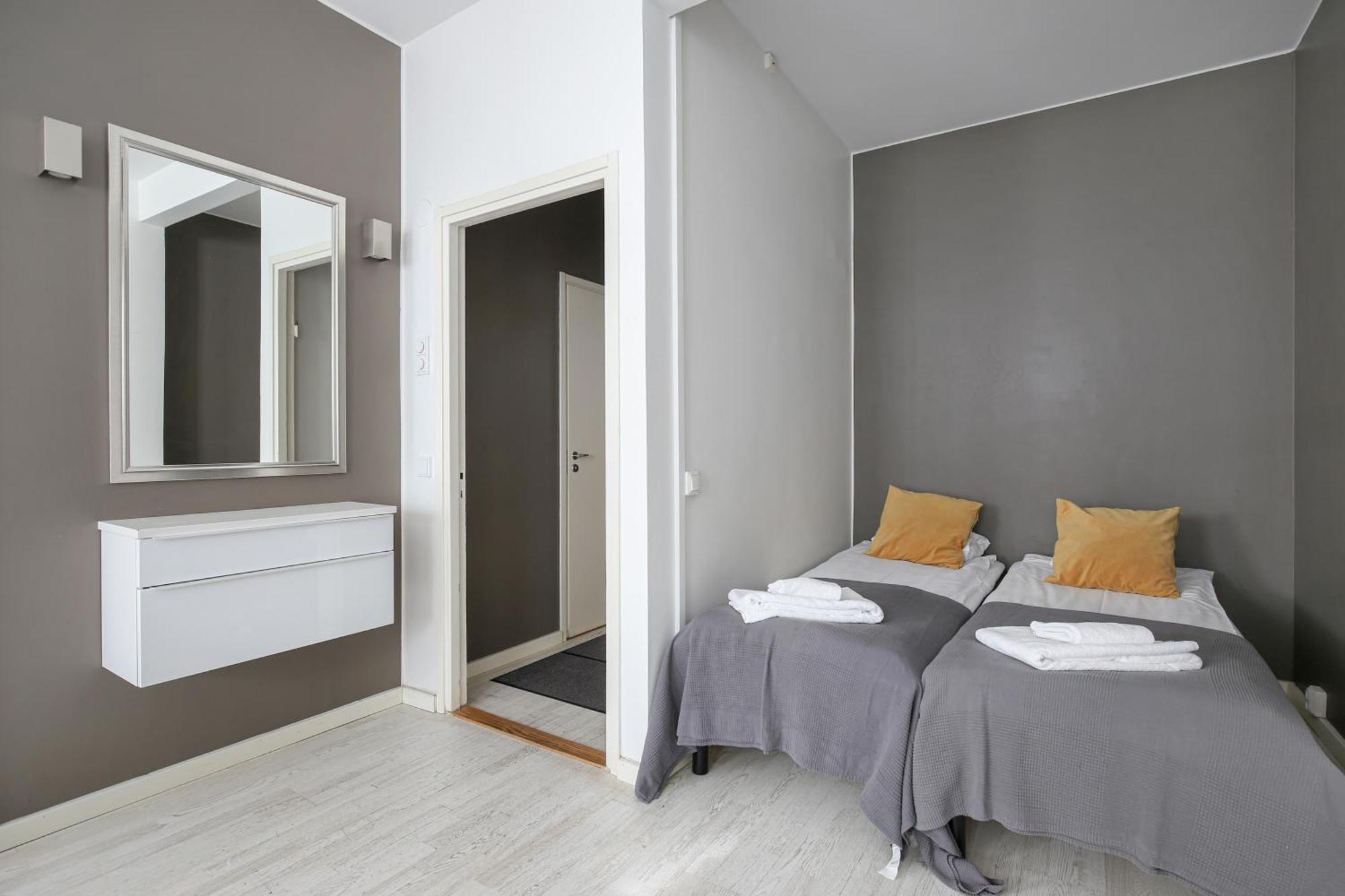 Kotimaailma Apartments Kamppi - Studio For 2 헬싱키 외부 사진