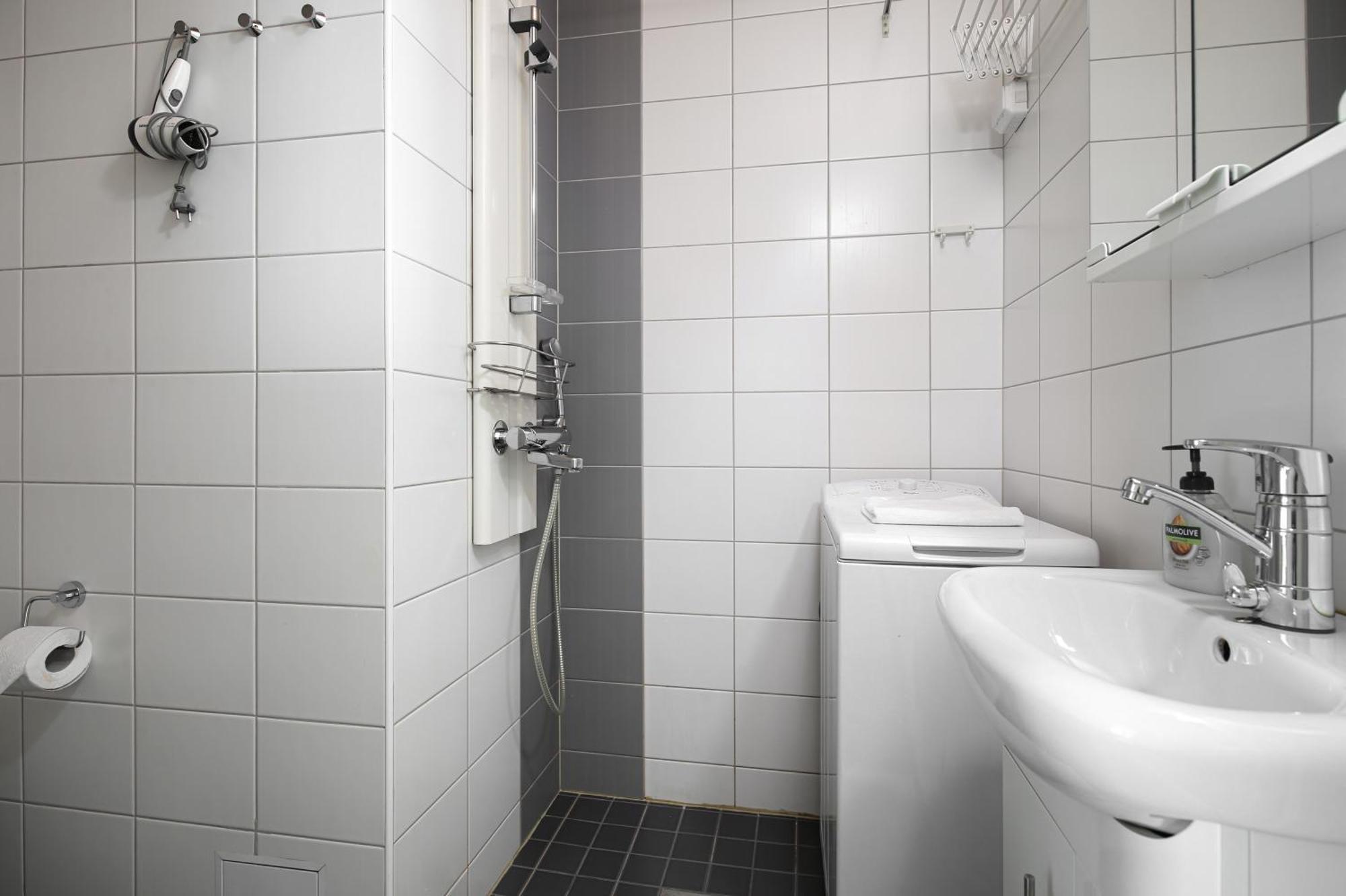 Kotimaailma Apartments Kamppi - Studio For 2 헬싱키 외부 사진